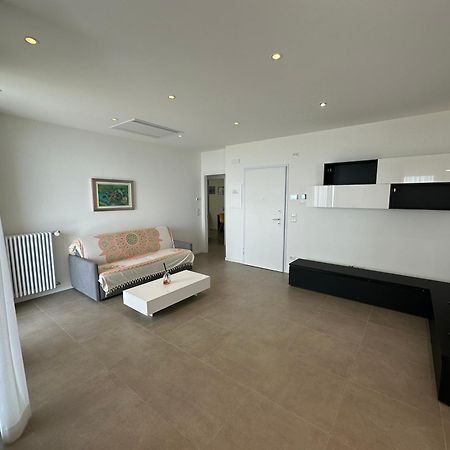 Nuovo Residence Serenissima Frontemare - Agenzia Cocal カオルレ エクステリア 写真
