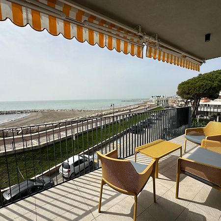 Nuovo Residence Serenissima Frontemare - Agenzia Cocal カオルレ エクステリア 写真