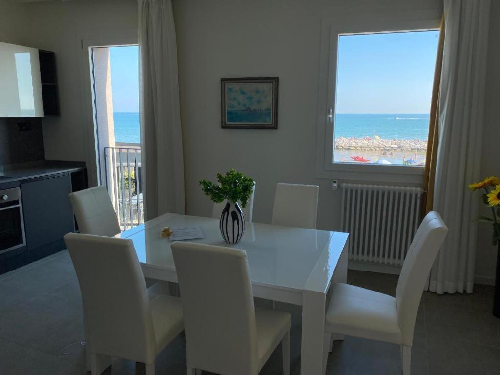 Nuovo Residence Serenissima Frontemare - Agenzia Cocal カオルレ エクステリア 写真